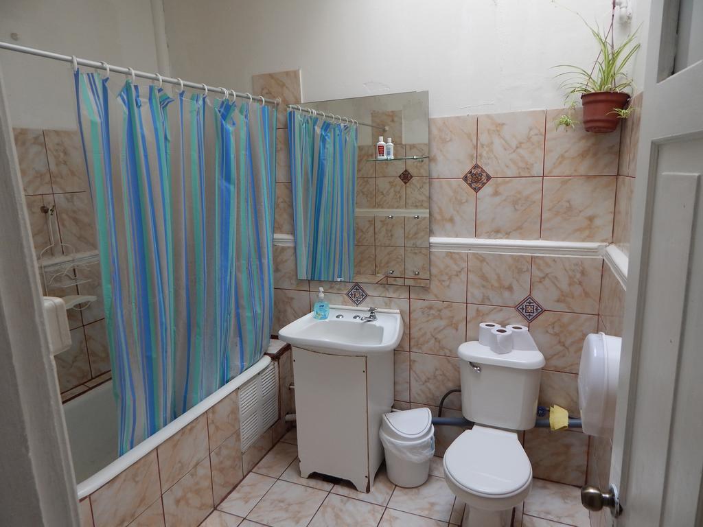 Street Garden Hostel วิญาเดลมาร์ ภายนอก รูปภาพ