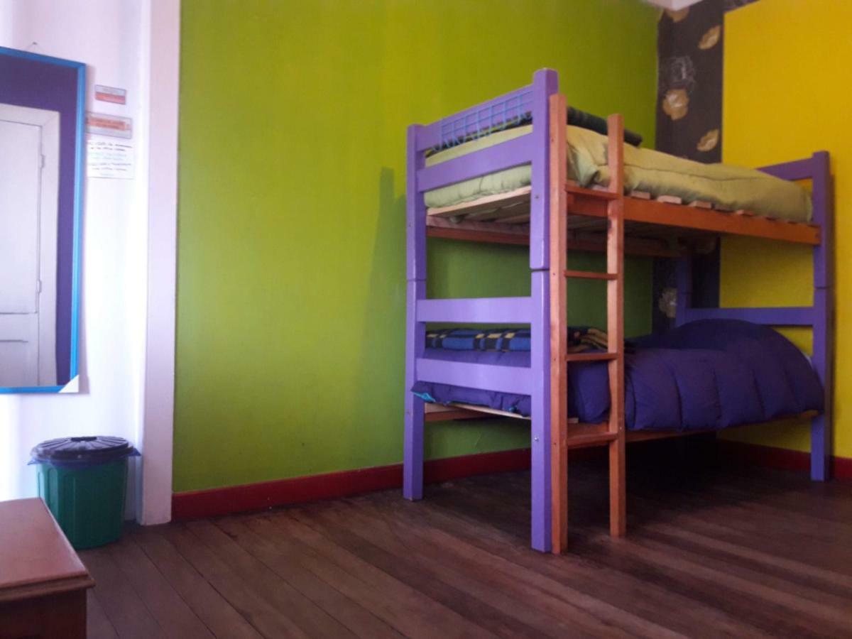 Street Garden Hostel วิญาเดลมาร์ ภายนอก รูปภาพ