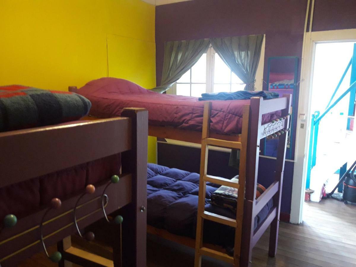 Street Garden Hostel วิญาเดลมาร์ ภายนอก รูปภาพ