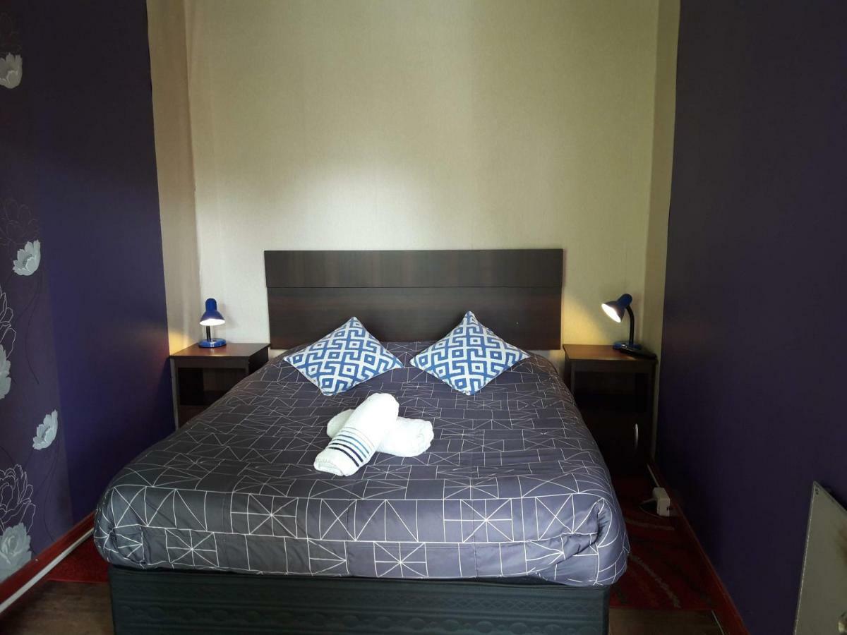 Street Garden Hostel วิญาเดลมาร์ ภายนอก รูปภาพ