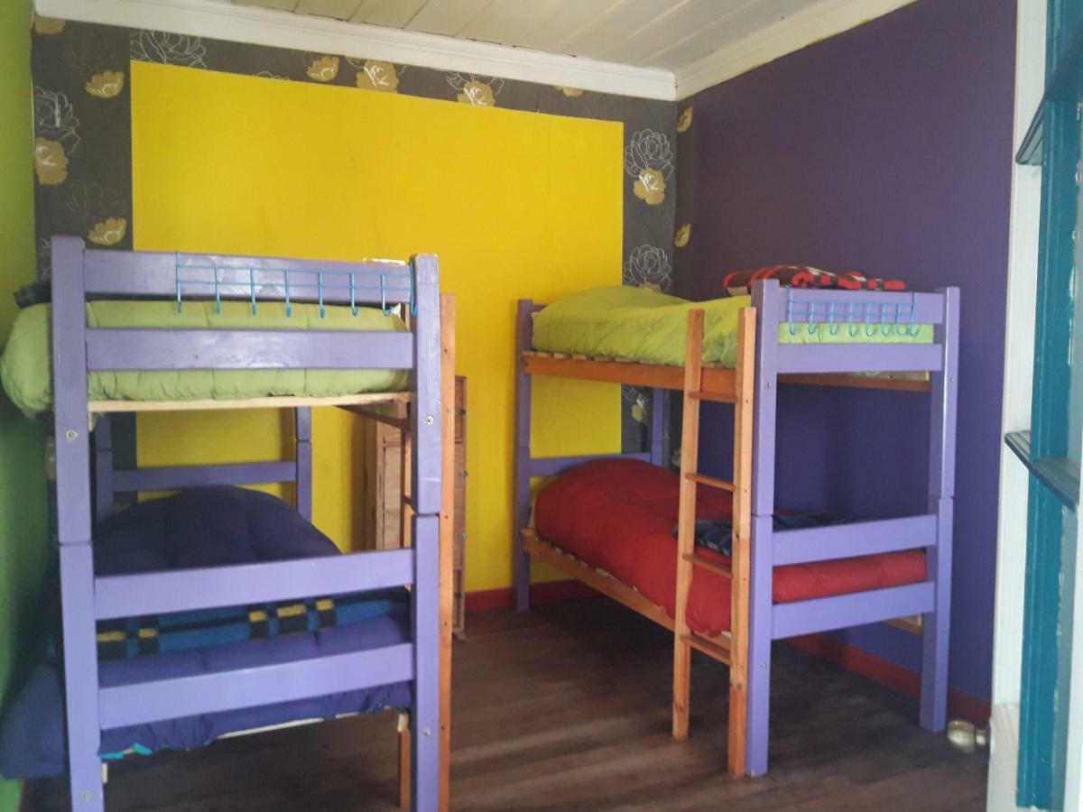 Street Garden Hostel วิญาเดลมาร์ ภายนอก รูปภาพ